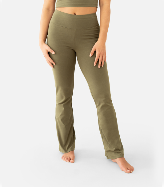 Burnt Olive - Organic Yoga Flared Pants Jayana Front | Lotuscrafts