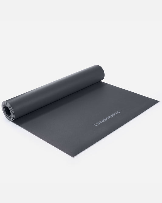 Graphite - Arise Yogamatte aus Naturkautschuk ausgerollt von oben| Lotuscrafts