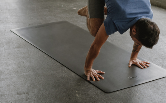 Lotuscrafts yogabolster för Yin Yoga - yoganolster med kapokfyllning -  tvättbart fodral av bomull - stor yogakudde för återställande yoga :  : Sport & outdoor